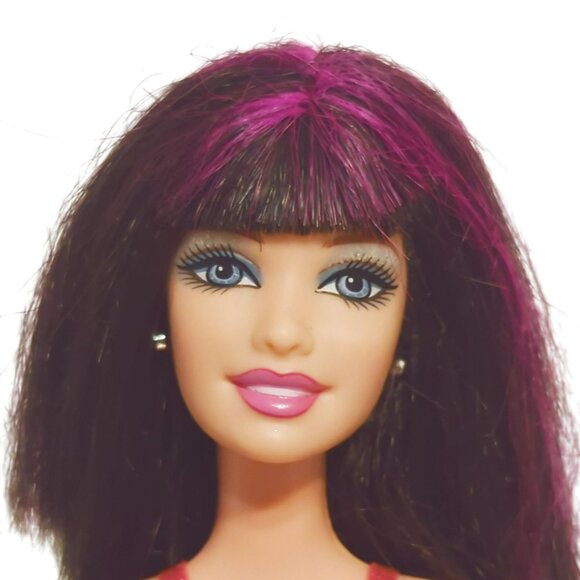 Barbie Fashion Fever Raquelle Rock Out Fashion Doll Articulated 2008 C360G Resty - Picture 3 of 8